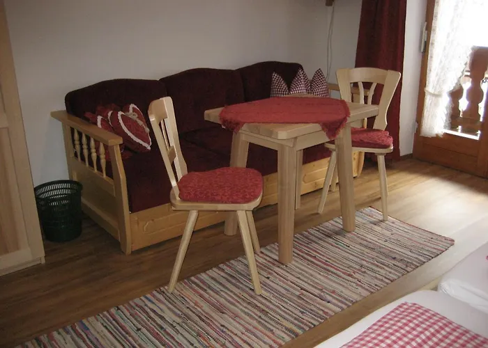 Gaestehaus Proisl 렌그레스